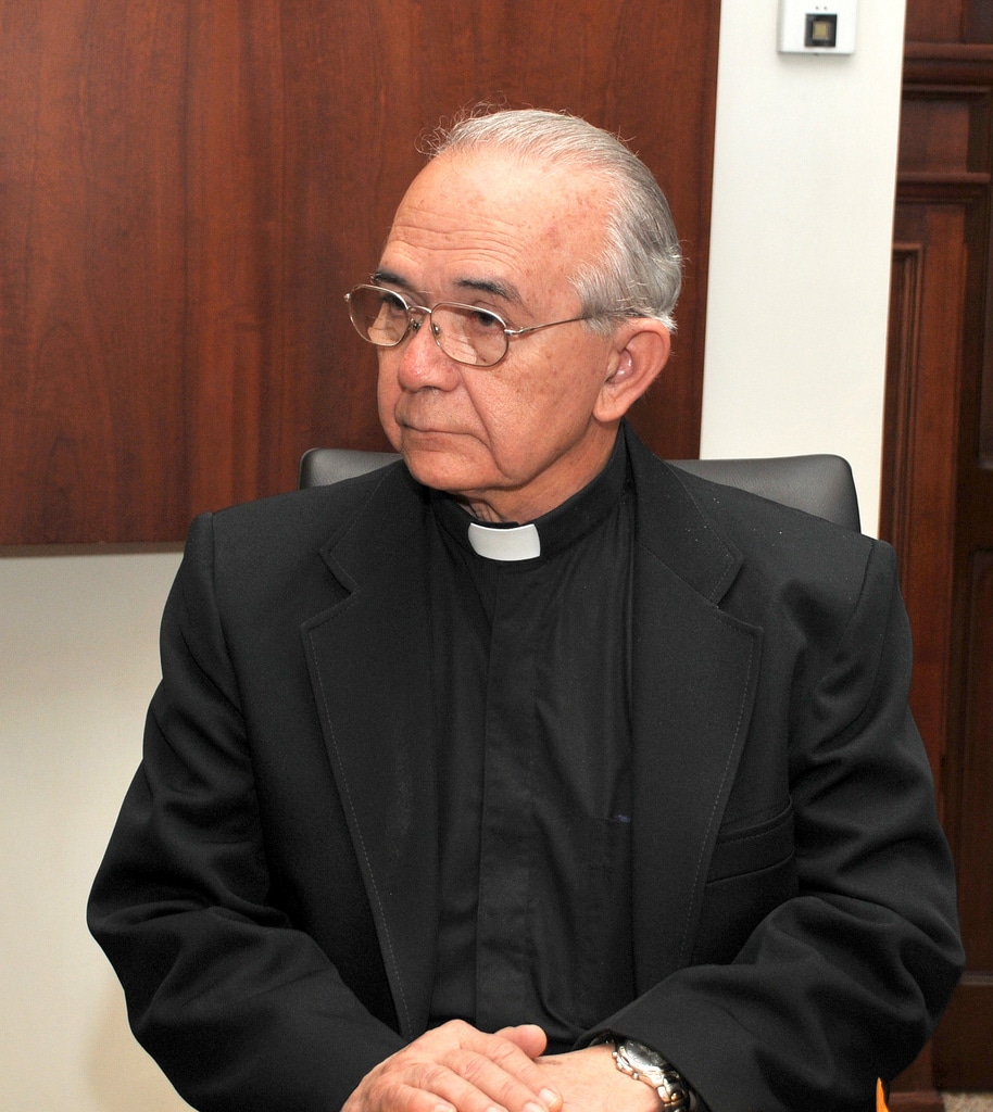 En El Salvador, Monseñor Jesús Delgado suspendido por acusación de pedofilia