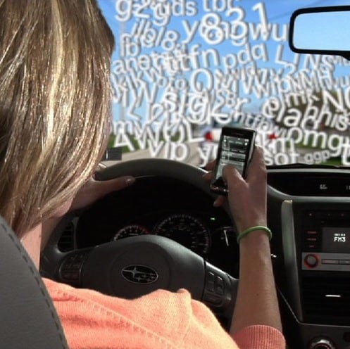 Textear y conducir continúa siendo un mal hábito en Canadá