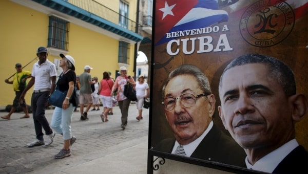 En Histórica visita de Obama a Cuba, se insinúa el término del bloqueo aunque no el cuándo