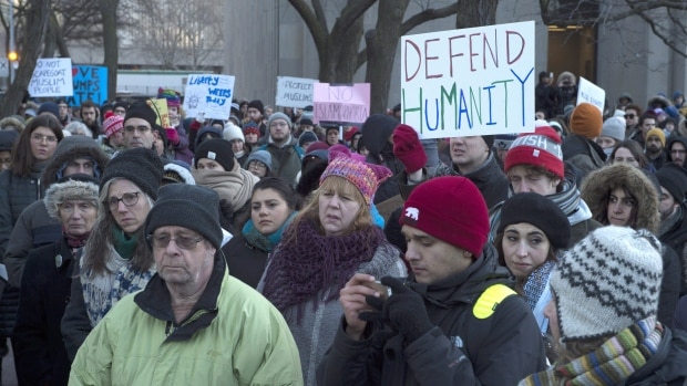Organizan protesta frente a consulado de EEUU en Toronto