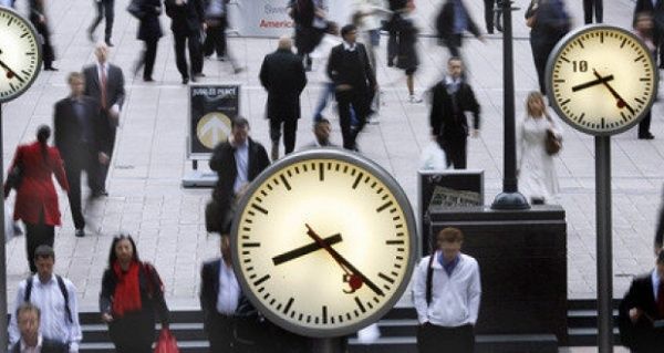 Experimento sueco de reducir jornada laboral a 6 horas da resultados, señala publicación