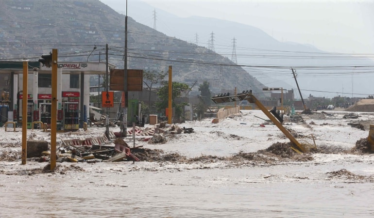 Nuevo Frente de lluvias amenaza agravar inundaciones en Perú