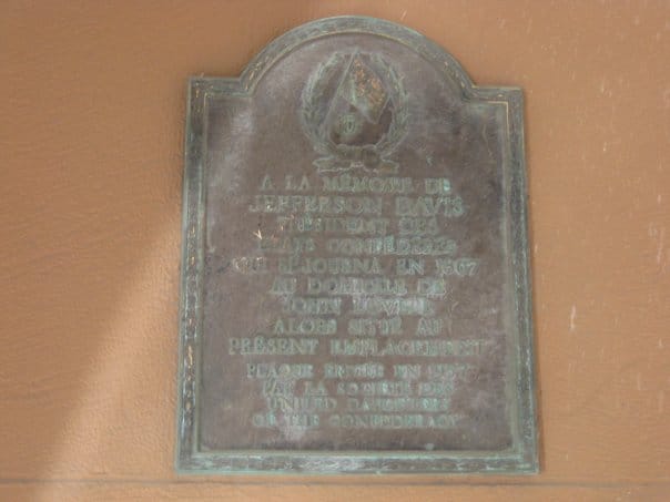 Remueven placa que honraba a Presidente confederado Jefferson Davis en Montreal