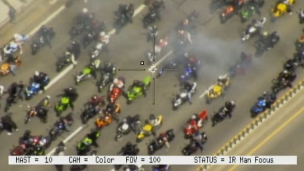 Policía busca indentificar grupo de motociclistas en carreteras de Toronto