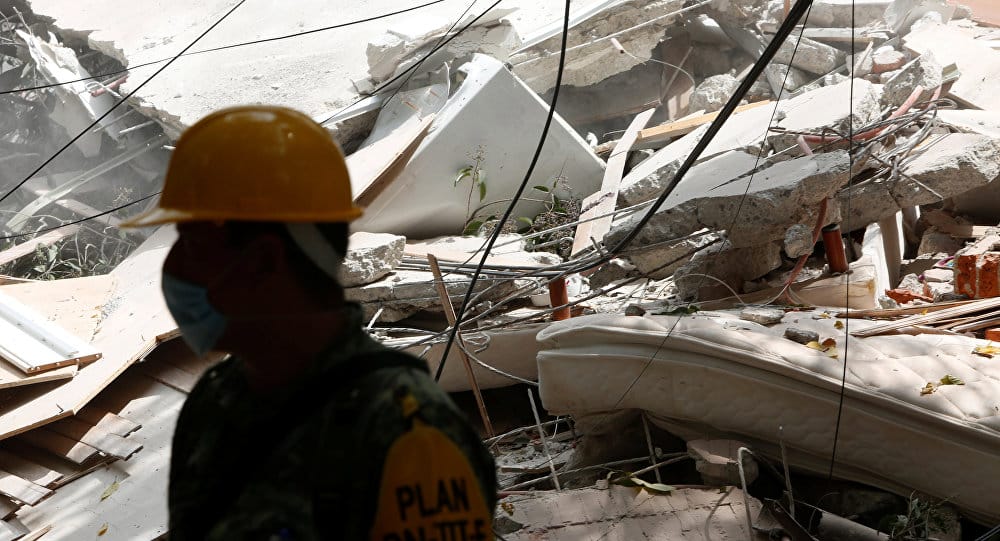 Continúan labores de rescate en México y cifra de fallecidos se eleva