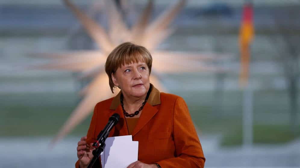 Merkel logra imponerse en elecciones en Alemania pero enfrenta alza de la ultra derecha