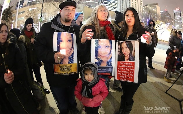 Por muertes y desapariciones de mujeres indígenas, Realizan vigila por todo Canadá